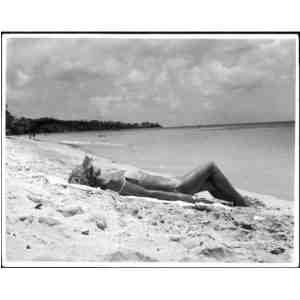 Photographic Print SUNBATHING Mary Evans