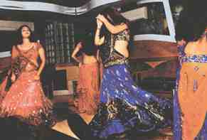 mumbai bar dancers